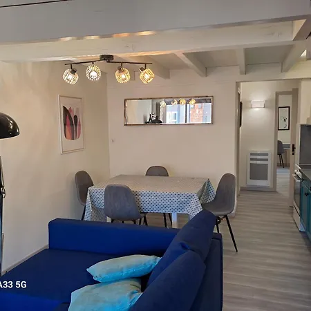 Location Papallona Apartman *