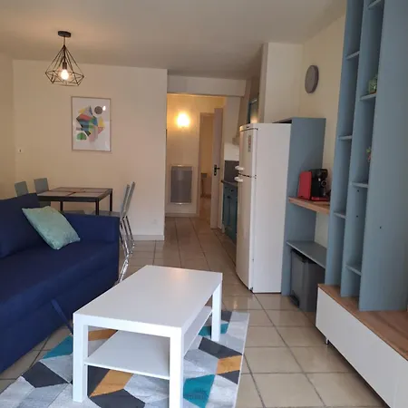 Location Papallona Apartman